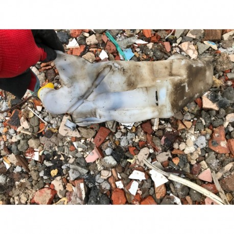 OPEL ZAFIRA A ZBIORNIK PŁYNU SPRYSKIWACZY