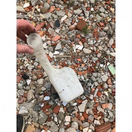 FORD FIESTA MK6 ZBIORNIK ZBIORNICZEK SPRYSKIWACZY