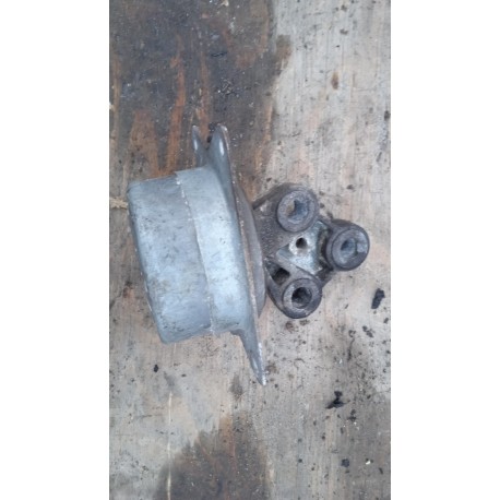 OPEL VECTRA C FL SEDAN ŁAPA PODUSZKA SILNIKA 1.9 CTD V057290546