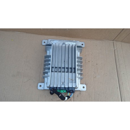 MAZDA 3 BL WZMACNIACZ AUDIO BOSE BBM266A20