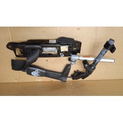 VOLVO V50 II FL PAS BEZPIECZEŃSTWA NAPINACZ PRZÓD PRAWY