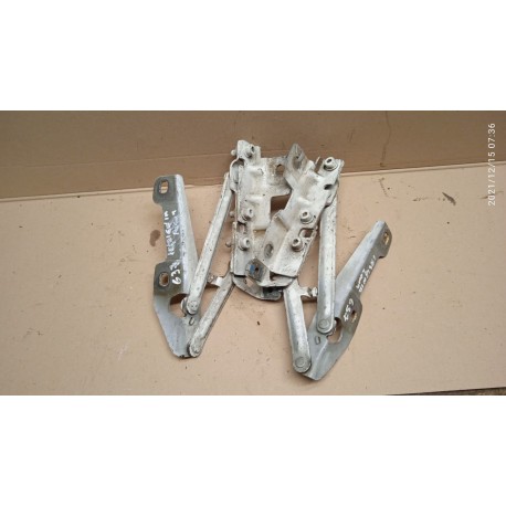 OPEL INSIGNIA A ZAWIAS MASKI KOMPLET Z40R