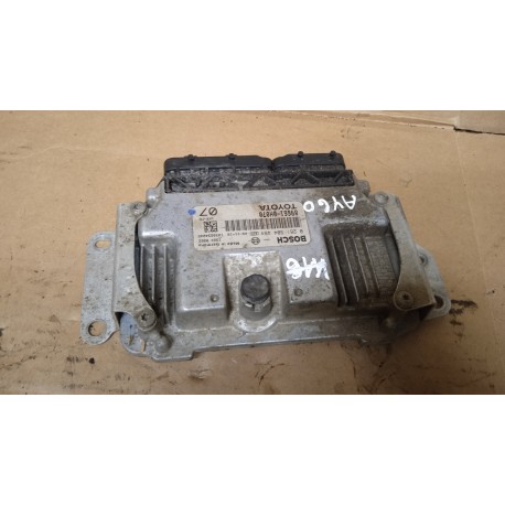 TOYOTA AYGO KOMPUTER SILNIKA 0261S04464