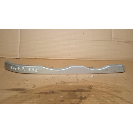 BMW E46 KOMBI LISTWA POD LAMPĘ PRZÓD PRAWY 354/7