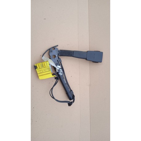 BMW E90 NAPINACZ PASA PRZÓD PRAWY