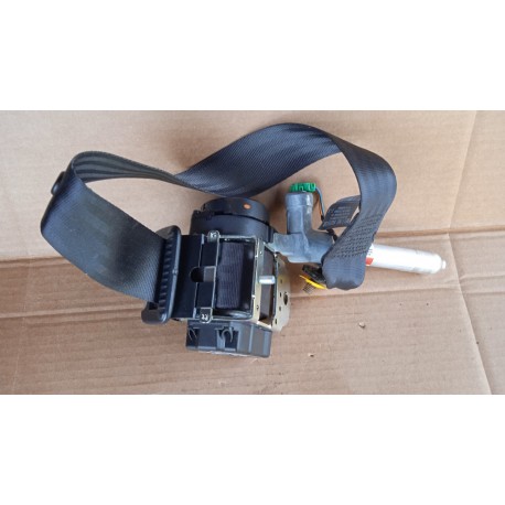 VOLVO V50 II FL KOMBI PAS NAPINACZ PASA TYŁ PRAWY