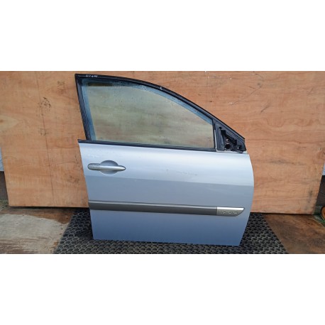 RENAULT MEGANE II FL DRZWI PRZÓD PRAWY NV632 5D CZY LIF CZY NIE