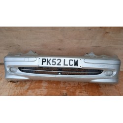 MERCEDES W203 ZDERZAK PRZÓD 744 HALOGEN SPRYSK