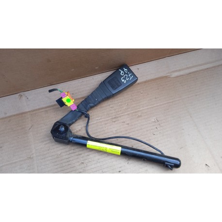 OPEL VECTRA C FL NAPINACZ PASA PRZÓD PRAWY