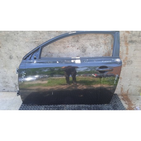VOLVO C30 DRZWI PRZÓD LEWY 019-26 3D