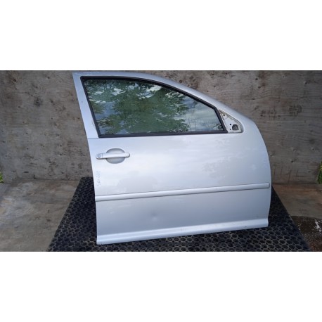 VW BORA DRZWI PRZÓD PRAWY LA7W