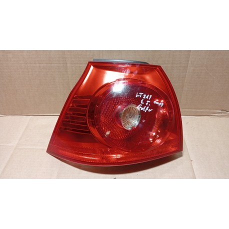 VW GOLF V HB LAMPA TYŁ LEWA