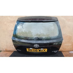 TOYOTA AVENSIS T25 FL KOMBI KLAPA TYŁ 209