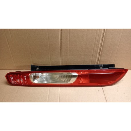 FORD FOCUS MK2 HB LAMPA TYŁ LEWA