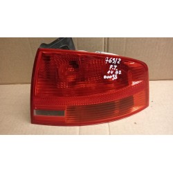 AUDI A4 B7 SEDAN LAMPA TYŁ PRAWA