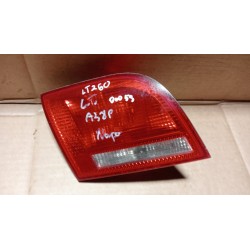 AUDI A3 8P LAMPA TYŁ LEWA W KLAPĘ