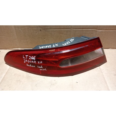 JAGUAR XF SEDAN LAMPA TYŁ LEWY LED