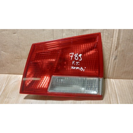 OPEL VECTRA C FL KOMBI LAMPA W KLAPĘ TYŁ PRAWA