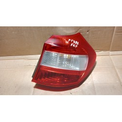 BMW E87 HB LAMPA TYŁ PRAWA