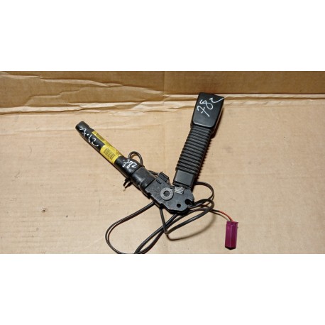 FORD FOCUS MK2 FL NAPINACZ PASA PRZÓD PRAWY