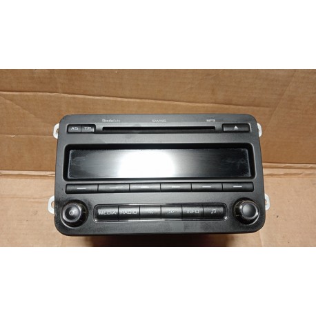 SKODA RADIO CD MP3 9133335 5J0035161D