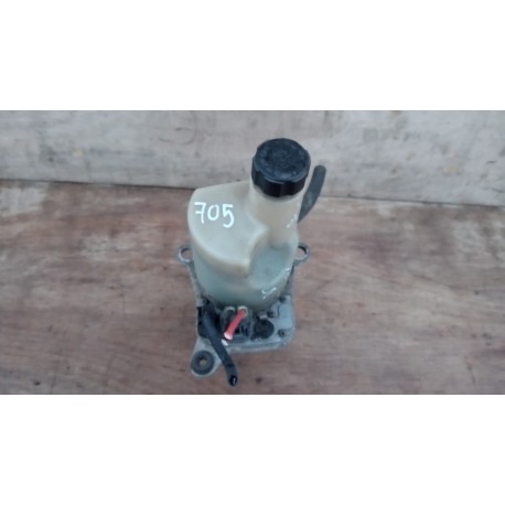 VOLVO V50 II FL POMPA WSPOMAGANIA 1.6D 9N513K514AA