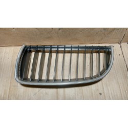 BMW E90 GRILL NERKA LEWA