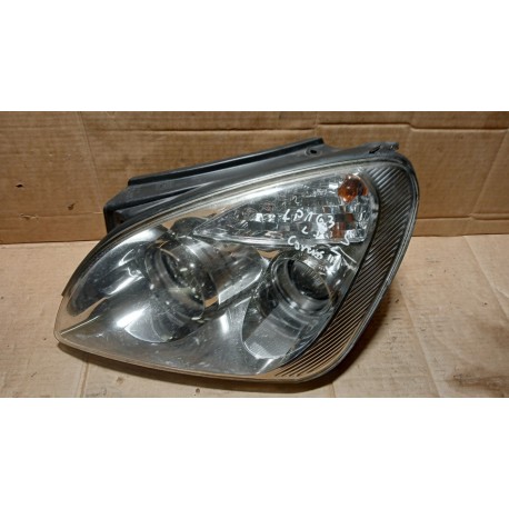 KIA CARENS III LAMPA PRZÓD LEWY