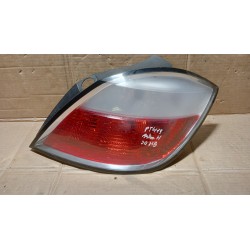 OPEL ASTRA H LAMPA TYŁ PRAWA 5D