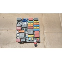 FIAT DOBLO III COMBO D SKRZYNKA BEZPIECZNIKÓW