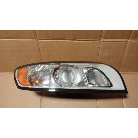 VOLVO S40 V50 II FL LAMPA PRZÓD PRAWA EU SOCZEWKA