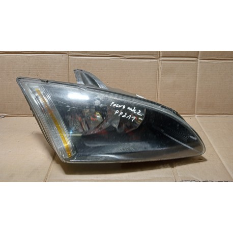FORD FOCUS MK2 LAMPA PRZÓD PRAWA