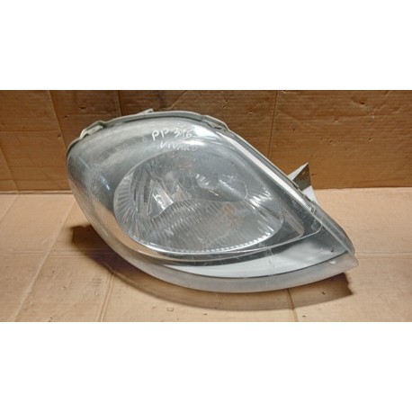 OPEL VIVARO A LAMPA PRZÓD PRAWA