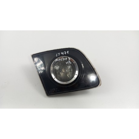 MAZDA 3 HB LAMPA TYŁ LEWA W KLAPĘ