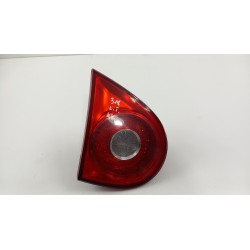 VW GOLF V HB LAMPA TYŁ LEWA W KLAPĘ