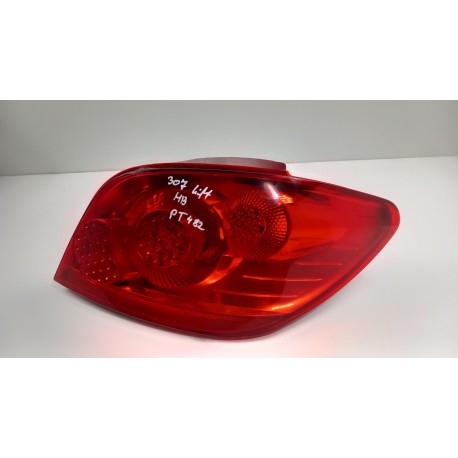 PEUGEOT 307 HB FL LAMPA TYŁ PRAWA