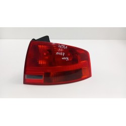 AUDI A4 B7 SEDAN LAMPA TYŁ PRAWA