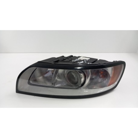 VOLVO V50 II FL KOMBI LAMPA PRZÓD LEWA EU