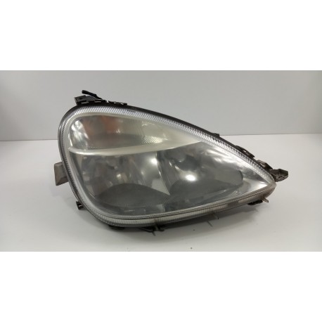 MERCEDES W168 LAMPA PRZÓD PRAWA
