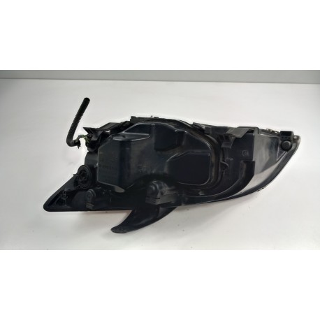 BMW E87 LAMPA PRZÓD PRAWA