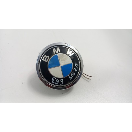 BMW E632 FL KLAMKA EMBLEMAT KLAPY TYŁ