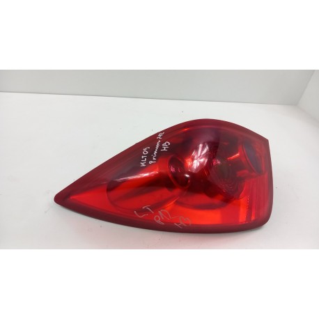 NISSAN PRIMERA P12 HB LAMPA TYŁ LEWA