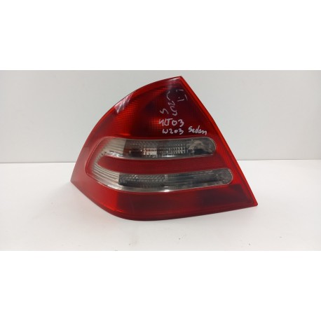 MERCEDES W203 SEDAN LAMPA TYŁ LEWA