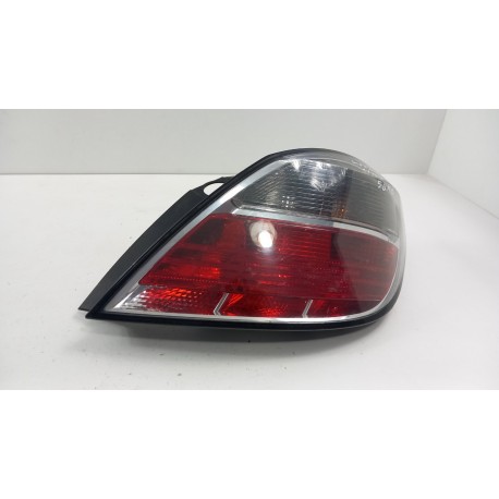 OPEL ASTRA H 5D LAMPA TYŁ PRAWA