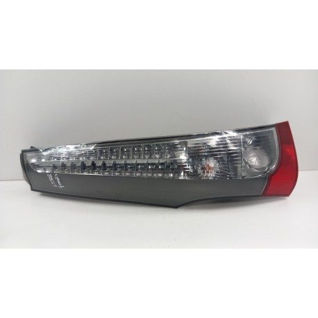 MITSUBISHI GRANDIS LAMPA TYŁ LEWA
