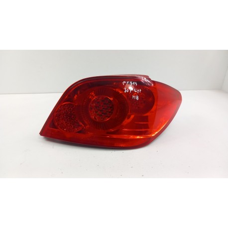 PEUGEOT 307 FL HB LAMPA TYŁ PRAWA