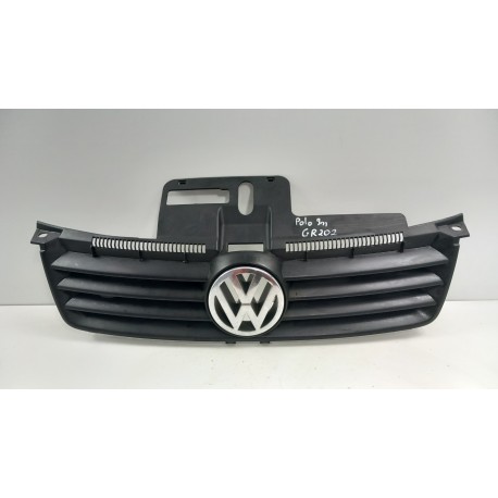 VW POLO 9N ATRAPA GRILL