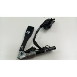 OPEL CORSA D NAPINACZ PASA PRZÓD PRAWY