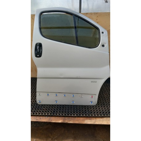 TRAFIC II VIVARO A LIFT DRZWI PRZÓD PRAWY 147