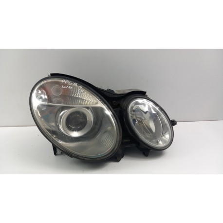 MERCEDES W211 LIFT LAMPA PRZÓD PRAWA XENON EU